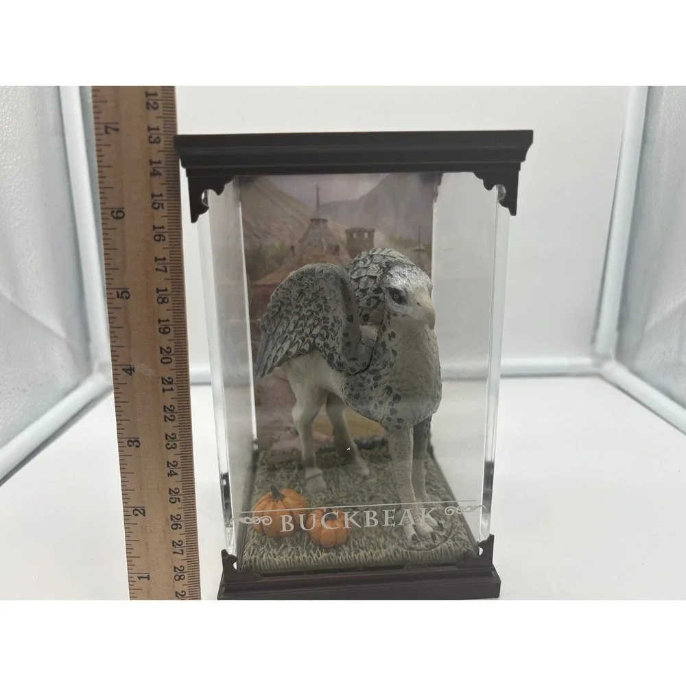 Noble Collection Harry Potter Magical Creatures Buckbeak Hippogriff